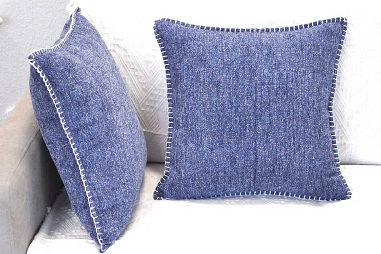 https://www.drewandjonathan.com/wp-content/uploads/2023/08/best-accent-pillows.jpg