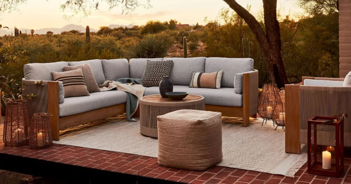 best outdoor poufs, modern backyard with seating