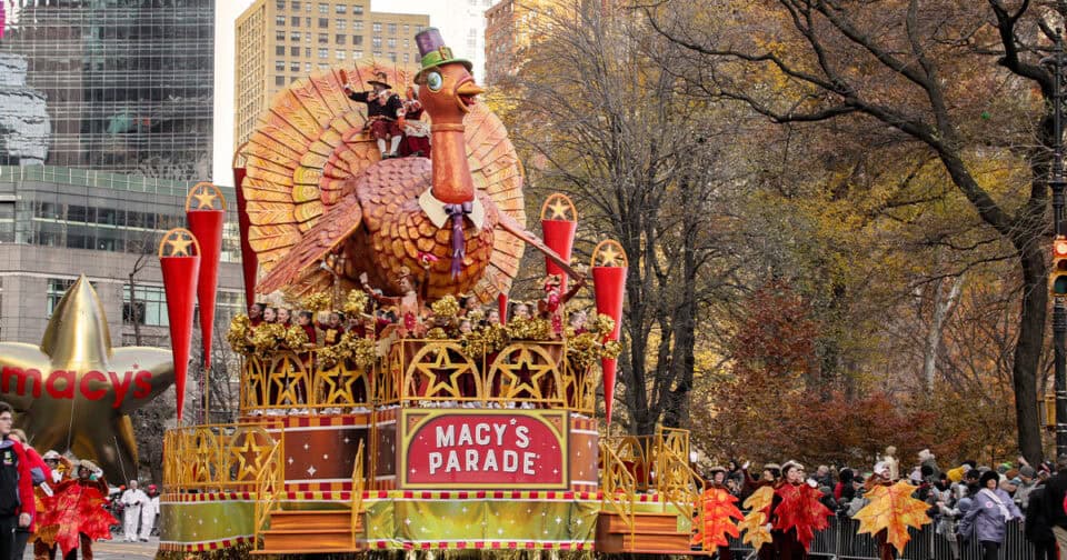 macys thanksgiving day parade photos