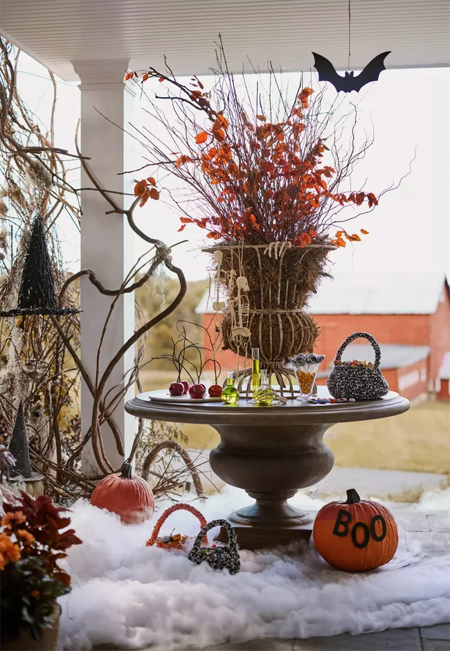 spooky halloween decorating styles