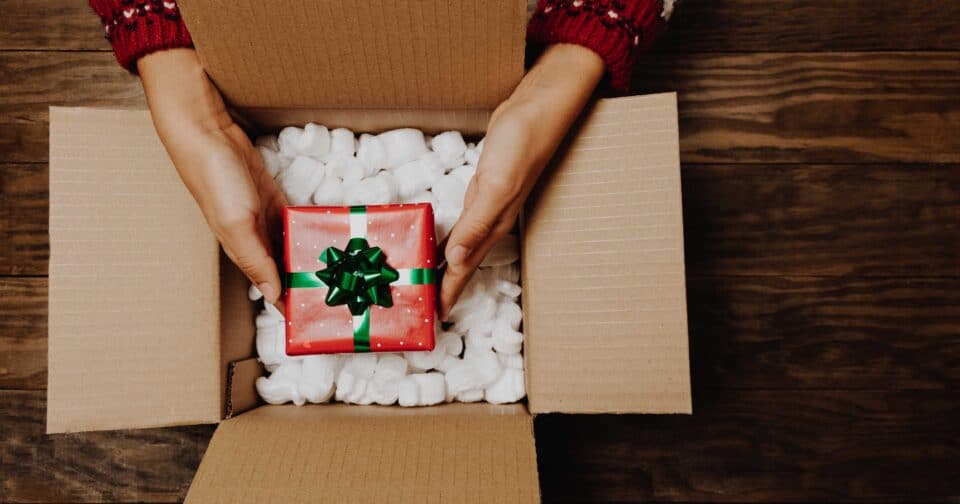 Christmas Shipping Deadlines 2024 USPS, FedEx, UPS, and Amazon