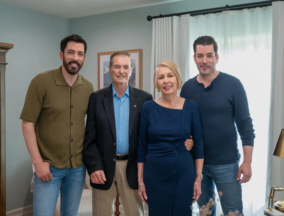 drew and jonathan scott with their parents jim and joanne scott