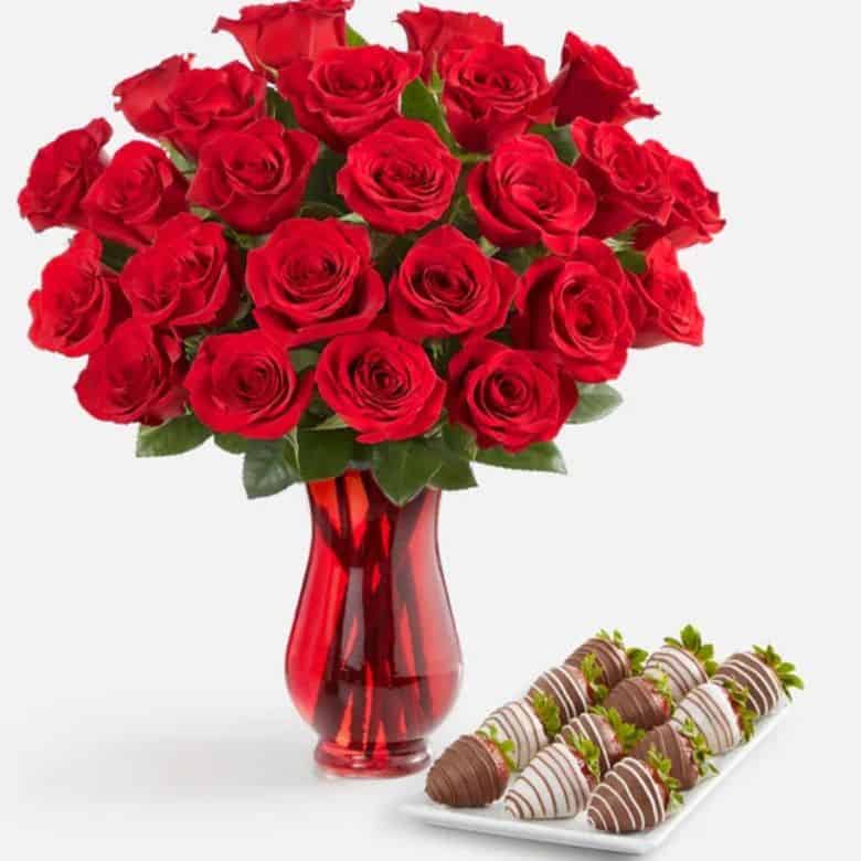 red roses and chocolate covered strawberries